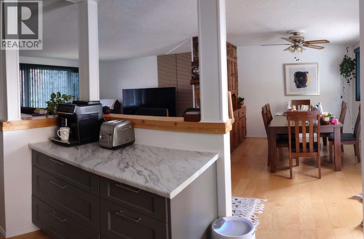 378 ENDAKO AVENUE - 8