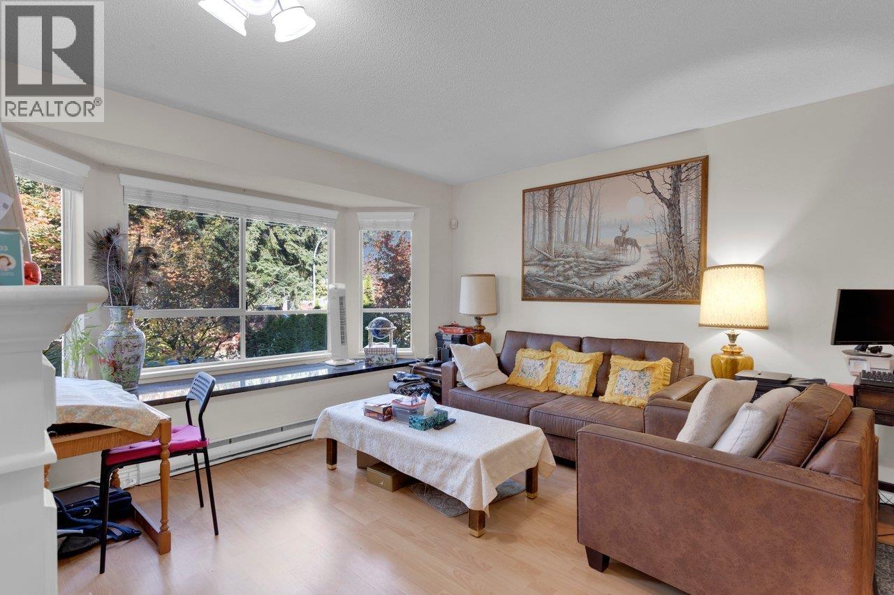 Photo of 15 7184 STRIDE AVENUE 4