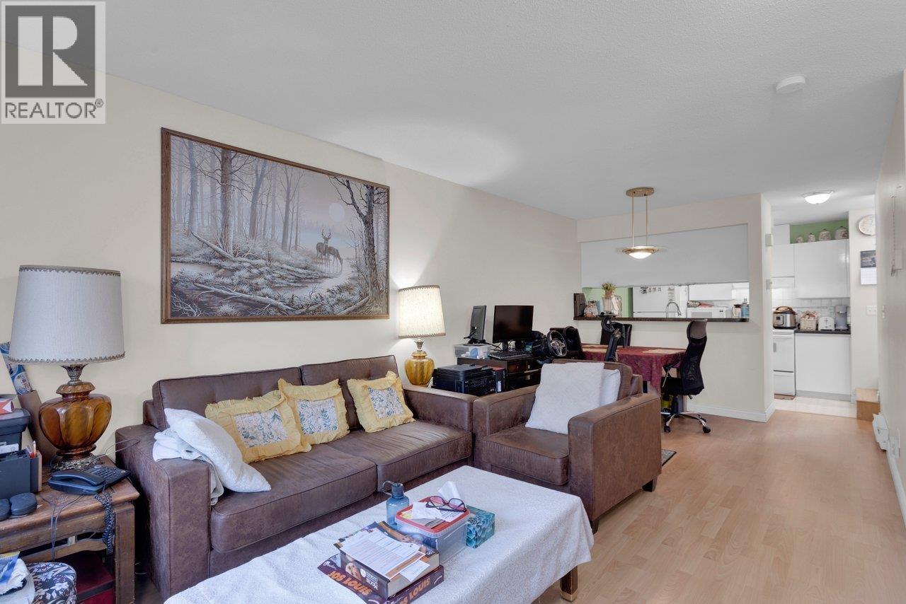 Photo of 15 7184 STRIDE AVENUE 7