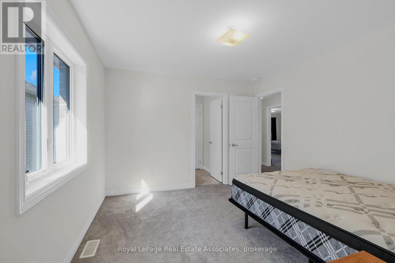 1418 Davis Loop, Innisfil photo 37