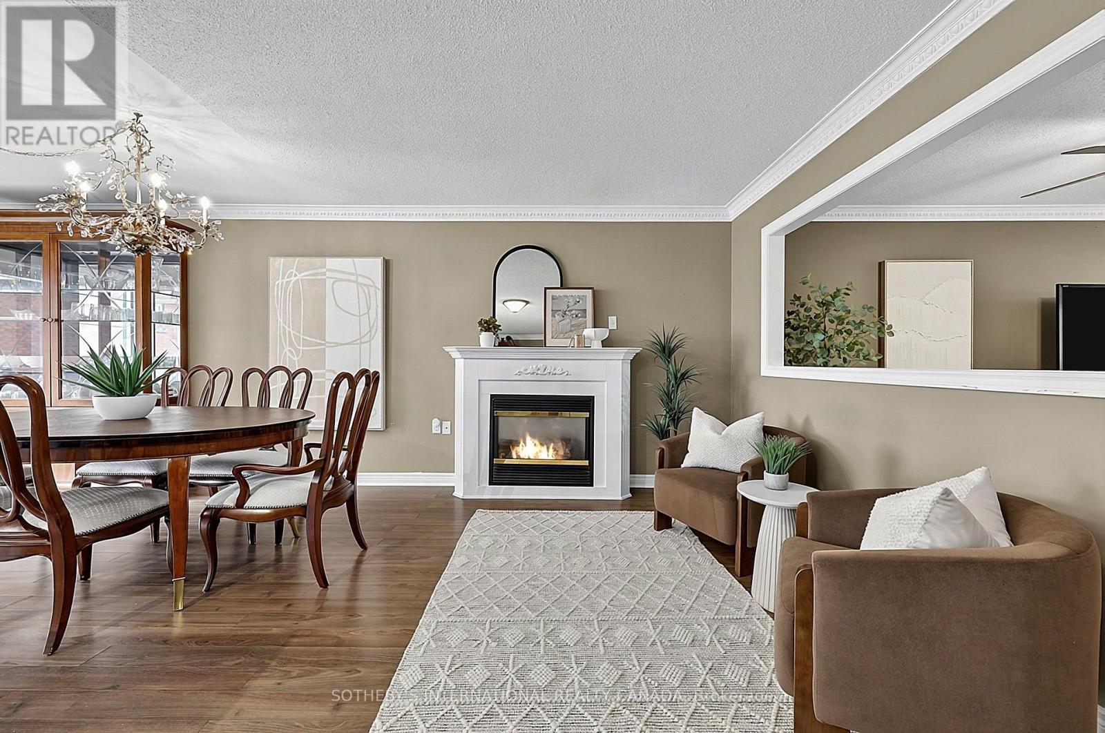 4 Brecken Drive, Georgina, ON photo 3