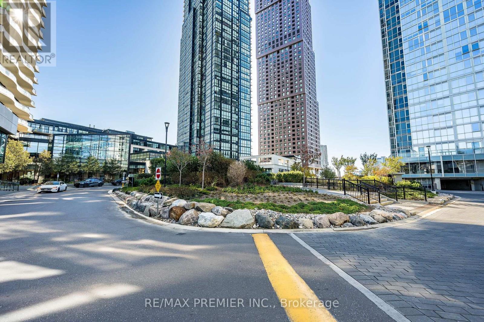1805- 2908 Highway 7 Road, Vaughan, ON photo 2