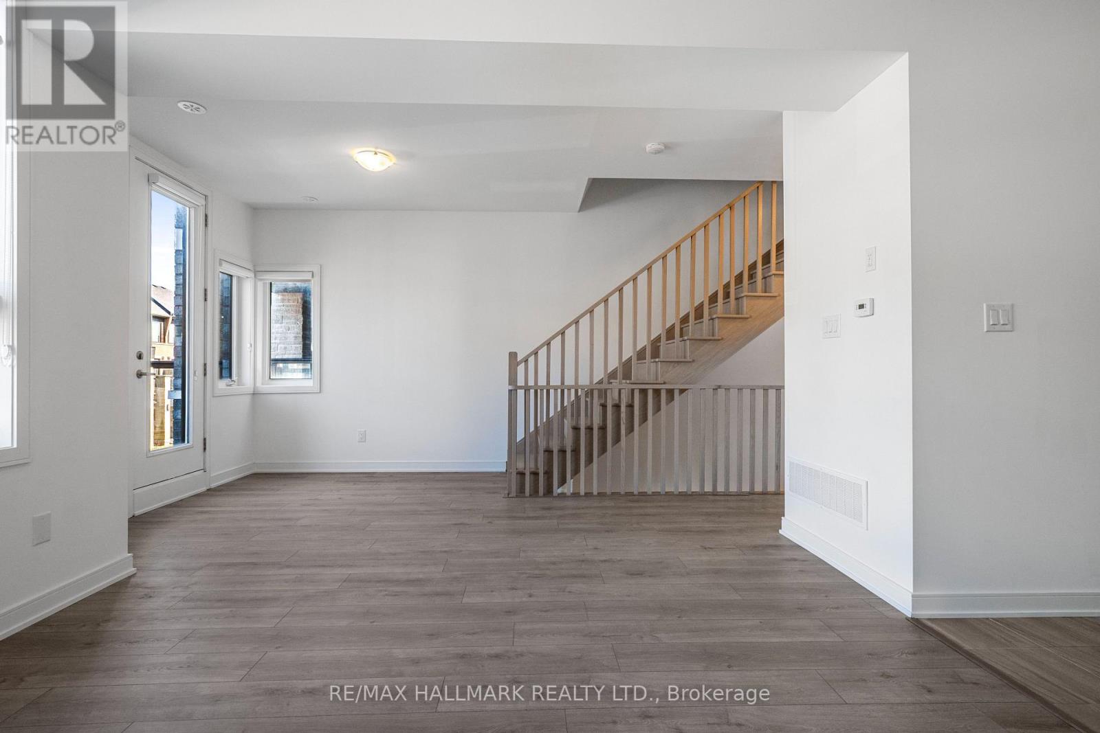 48 Spry Lane, Barrie photo 6