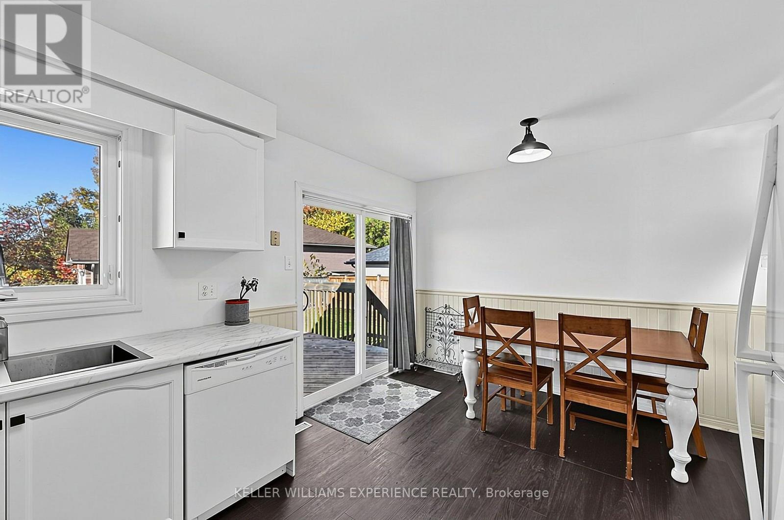 169 Emms Drive, Barrie photo 19