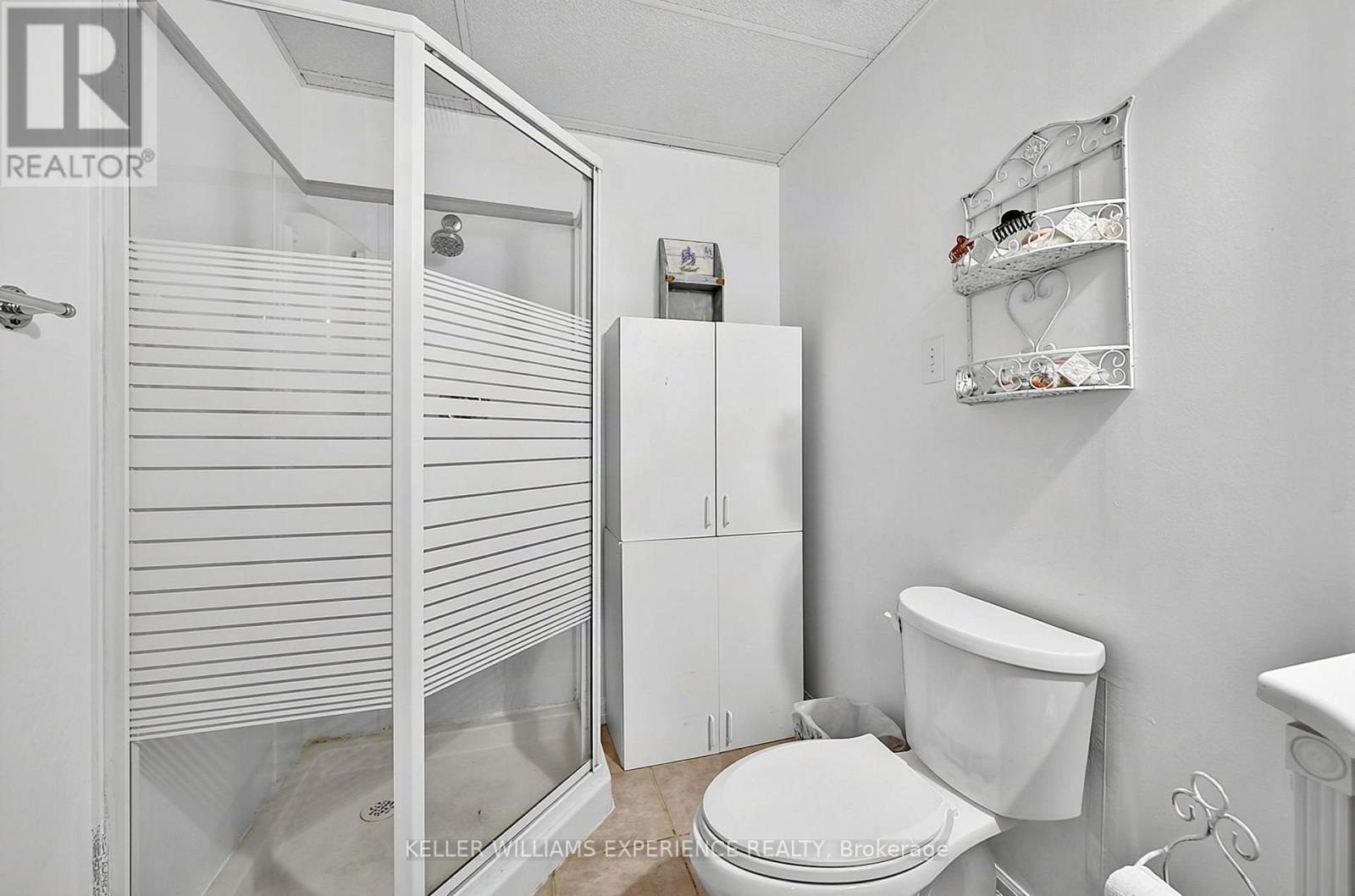 169 Emms Drive, Barrie photo 35