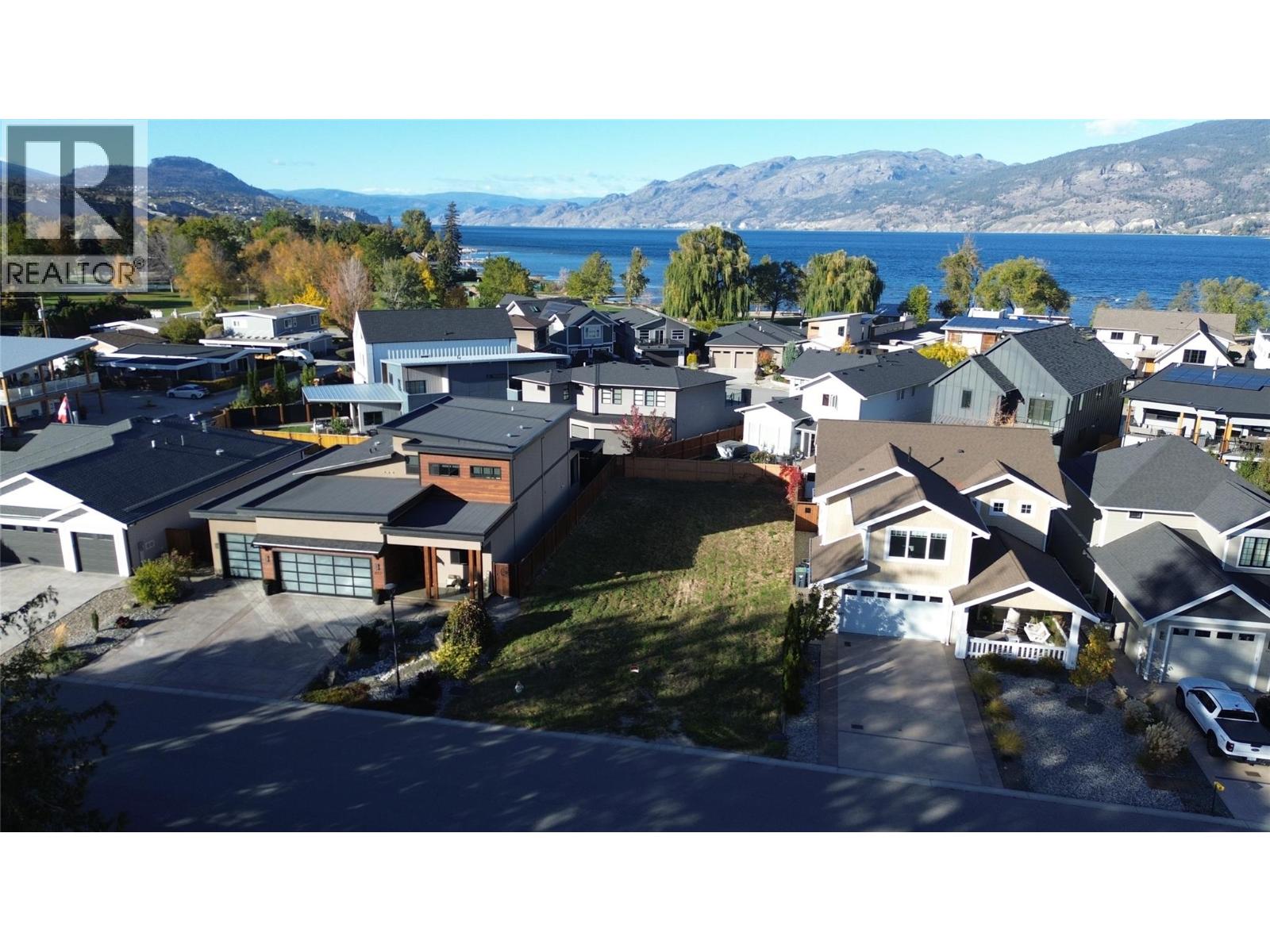 888 Johnson Street, Summerland
