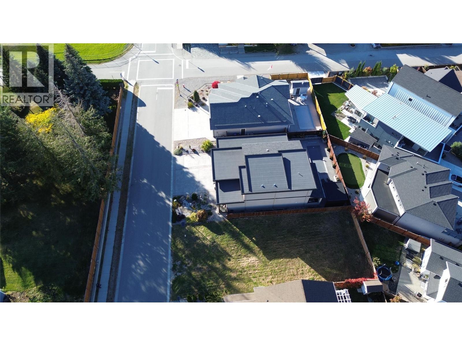 888 Johnson Street, Summerland