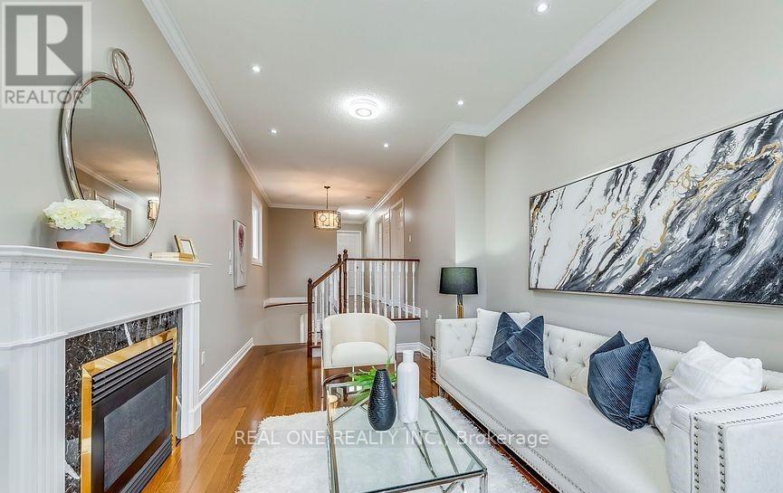 2093 Shorncliffe Boulevard, Oakville, ON photo 17