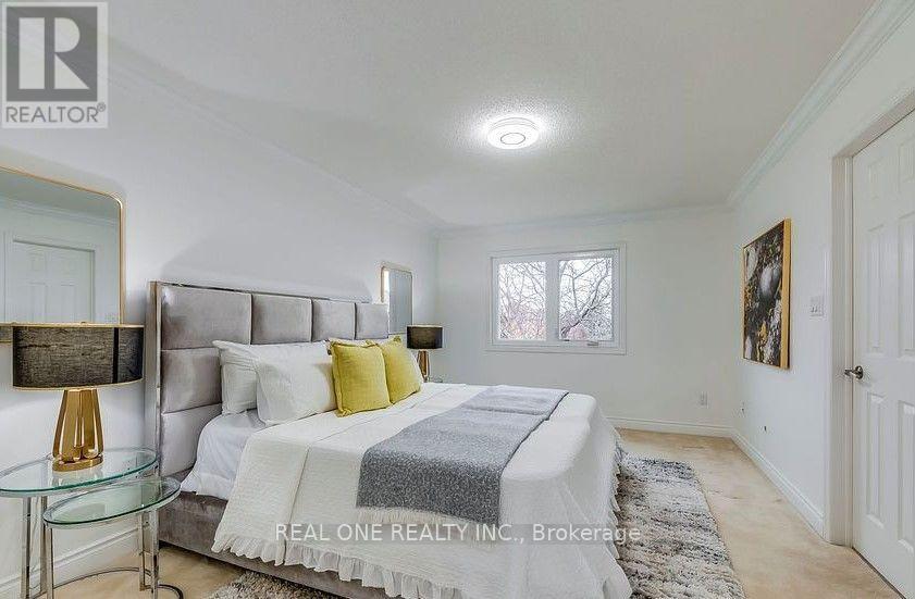 2093 Shorncliffe Boulevard, Oakville, ON photo 19