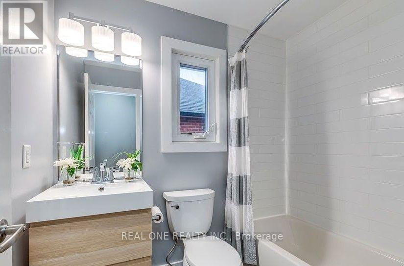 2093 Shorncliffe Boulevard, Oakville, ON photo 25