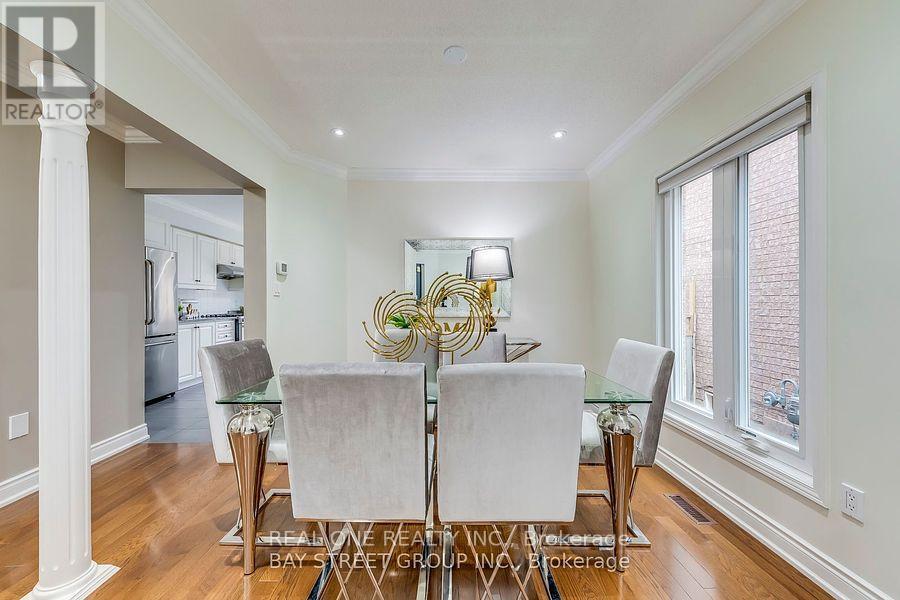 2093 Shorncliffe Boulevard, Oakville, ON photo 7