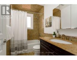 17a Cowan Avenue, Toronto, ON M6K2N1 Photo 27