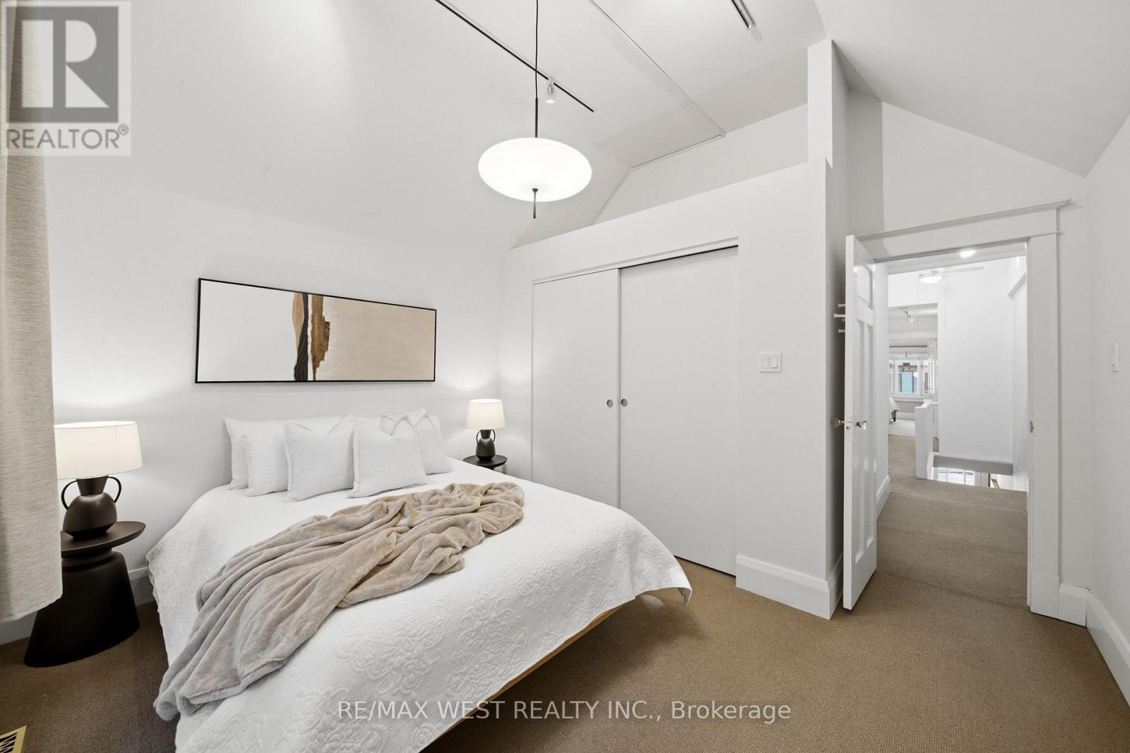 209 CLENDENAN AVENUE - 13