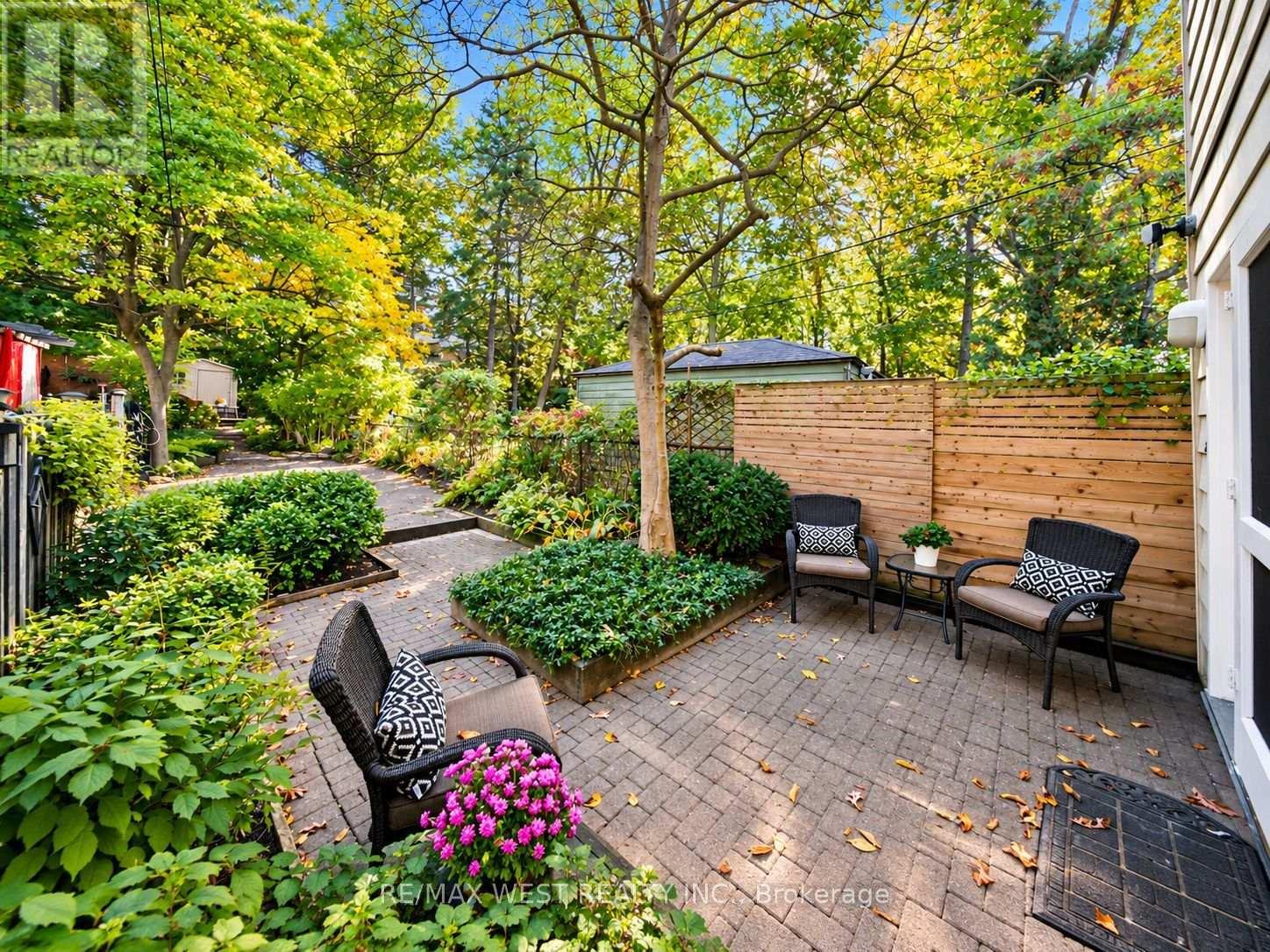 209 CLENDENAN AVENUE - 24
