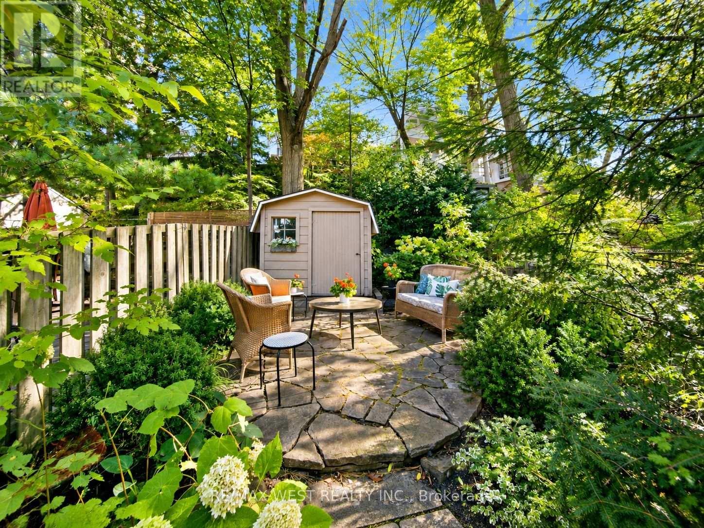 209 CLENDENAN AVENUE - 27