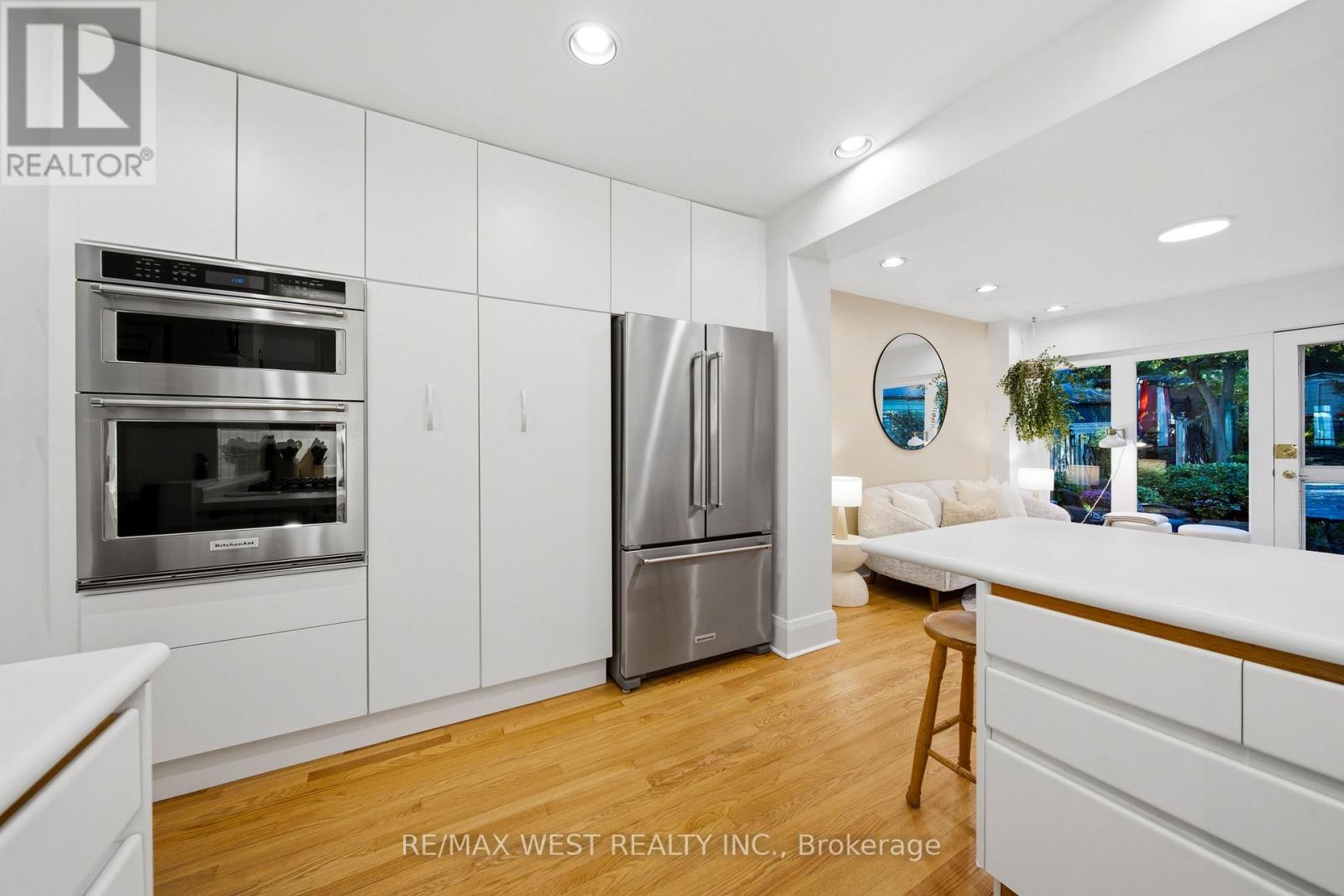 209 CLENDENAN AVENUE - 9