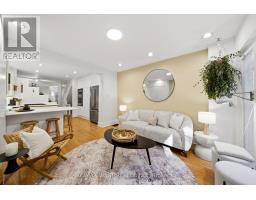 Bathroom - 209 Clendenan Avenue, Toronto, ON M6P2W9 Photo 11