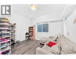 Bedroom - 46 Lucas Heights Nw, Calgary, AB T3P1S9 Photo 13
