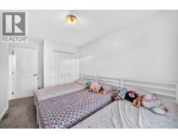 4pc Bathroom - 46 Lucas Heights Nw, Calgary, AB T3P1S9 Photo 23