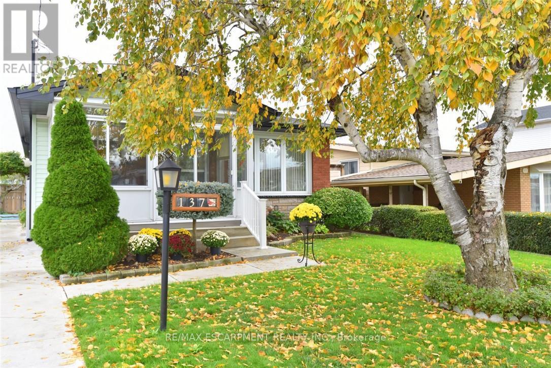 137 Fielding Crescent, Hamilton, ON photo 4