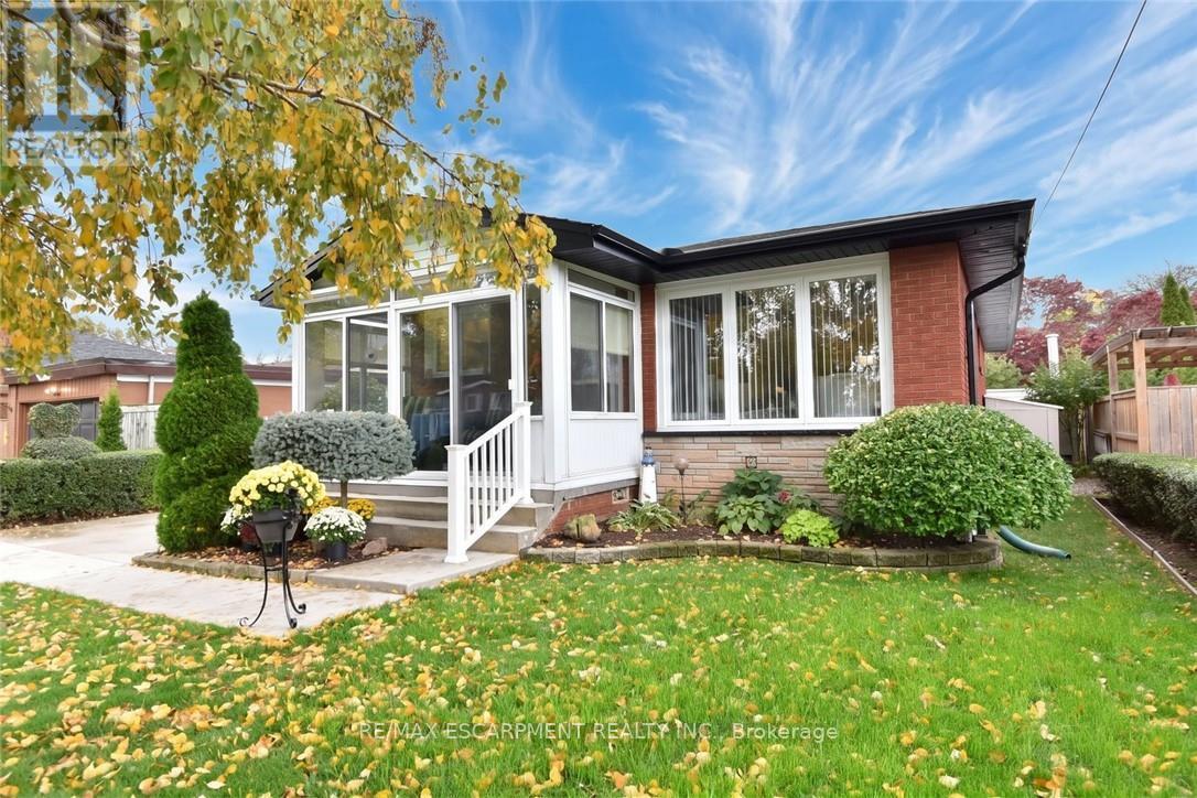 137 Fielding Crescent, Hamilton, ON photo 5