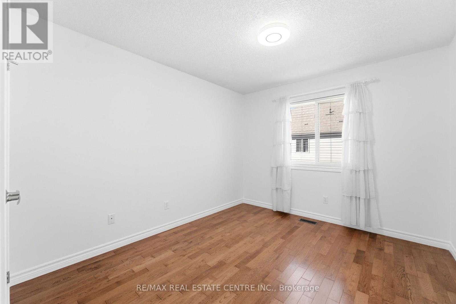 83 Yates Avenue, Cambridge, ON photo 16
