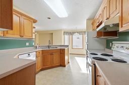 35 Country Villa Boulevard, East St Paul, MB R2E0L8 Photo 9