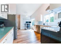 Dining room - 76 Sierra Morena Green Sw, Calgary, AB T3H3E5 Photo 6