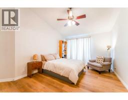 76 Sierra Morena Green Sw, Calgary, AB T3H3E5 Photo 17
