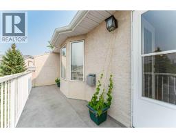 76 Sierra Morena Green Sw, Calgary, AB T3H3E5 Photo 22