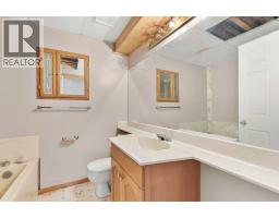 2385 Hatcher Drive Ne, Medicine Hat, AB T1C1X5 Photo 22