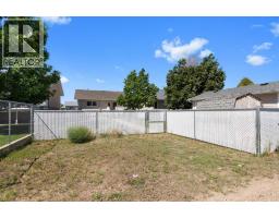 2385 Hatcher Drive Ne, Medicine Hat, AB T1C1X5 Photo 30