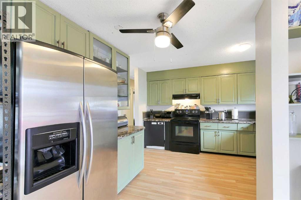 Listing photo – 3920 50A Street, Red Deer