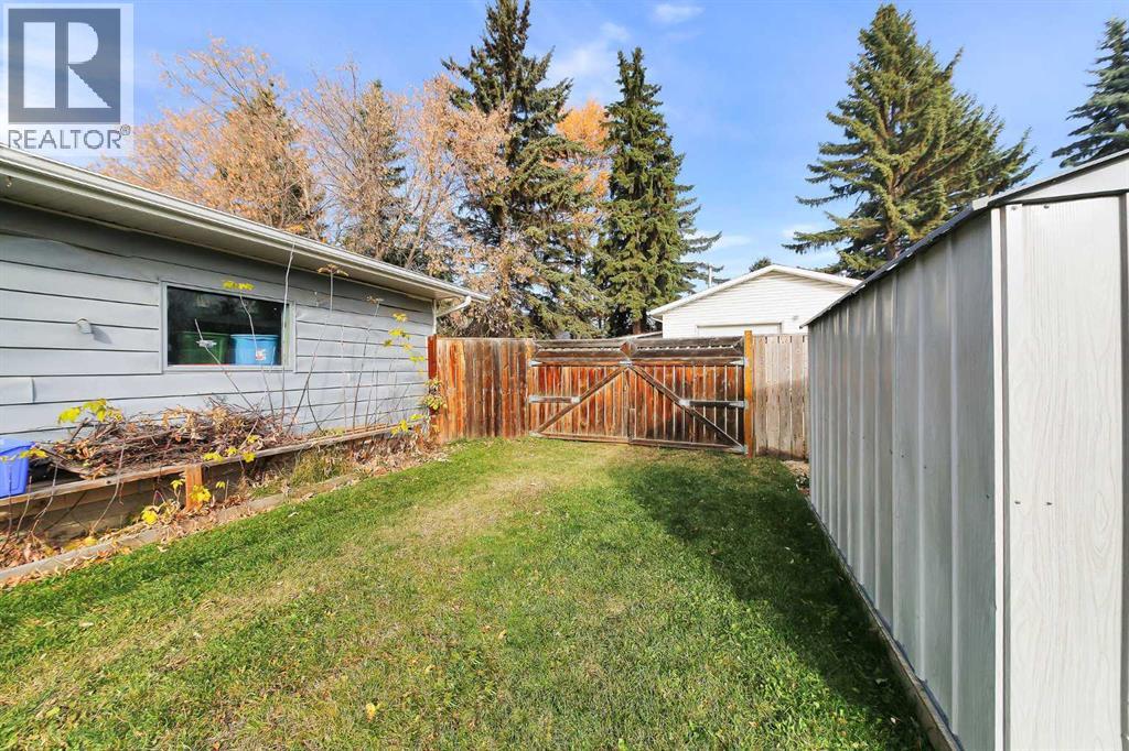Listing photo – 3920 50A Street, Red Deer