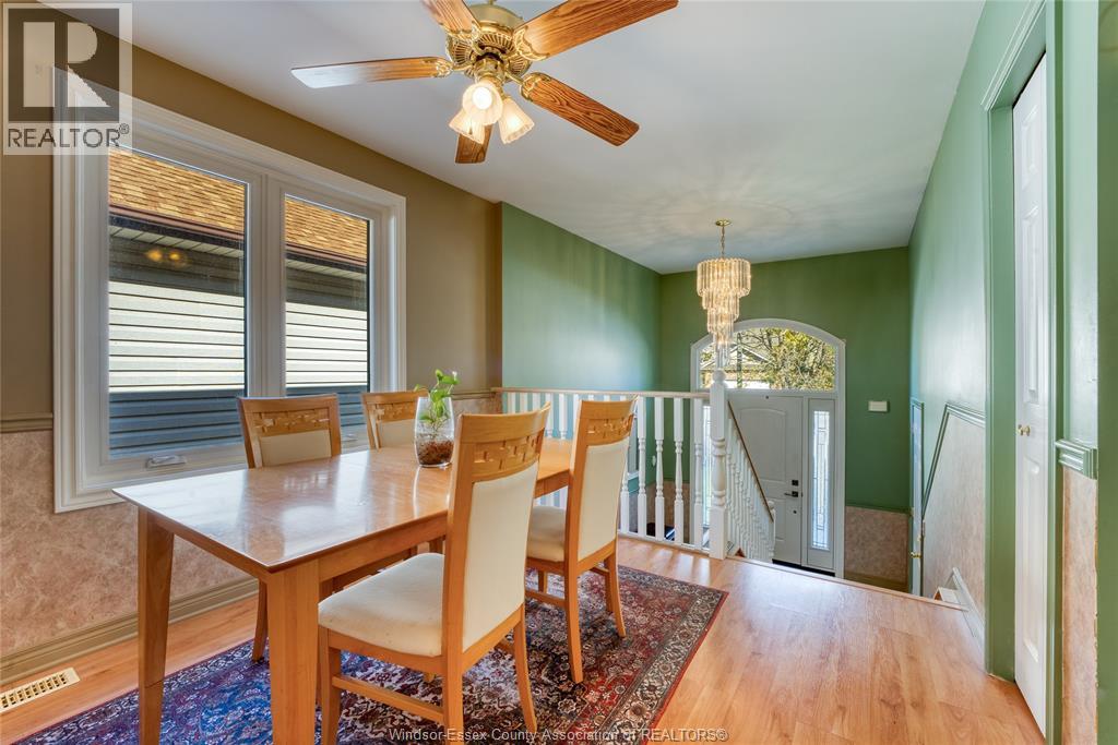 1583 CHATEAU AVENUE - 6