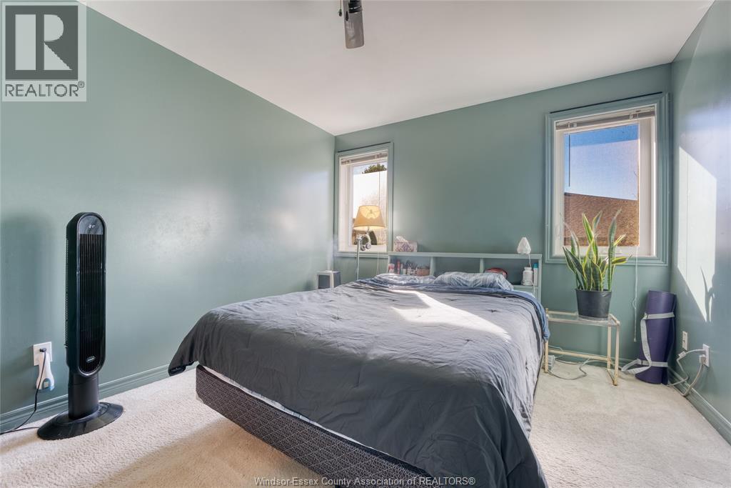 1583 CHATEAU AVENUE - 15