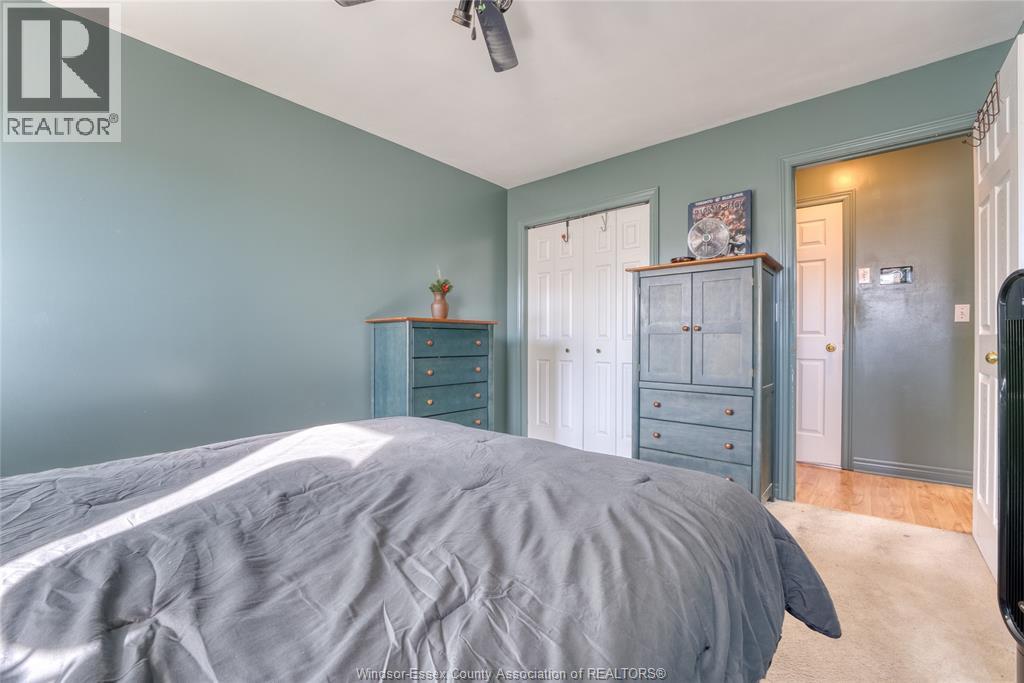 1583 CHATEAU AVENUE - 16