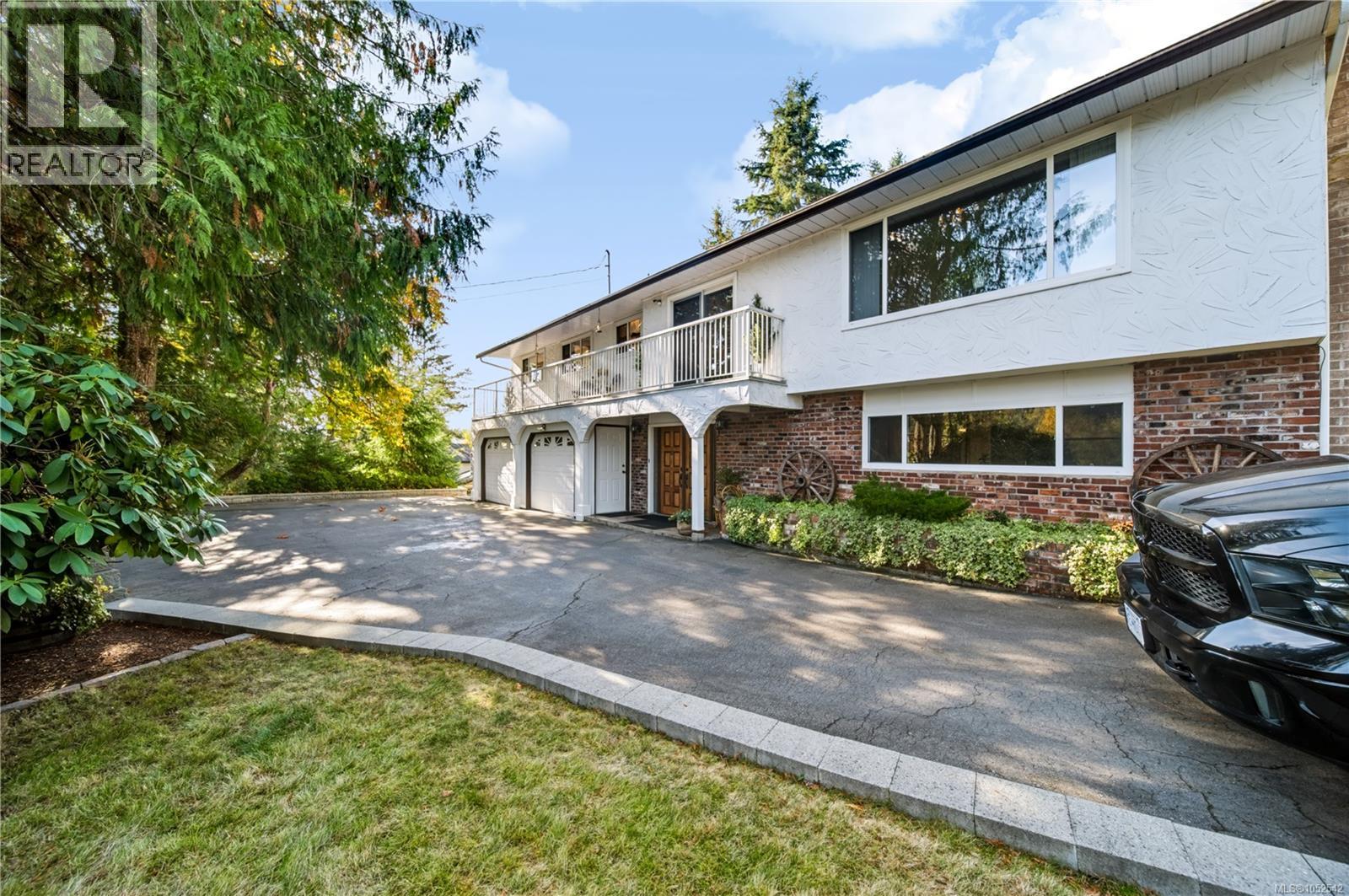 1927 Richardson Rd - 1