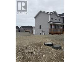 7 Carol Crescent thumbnail 2