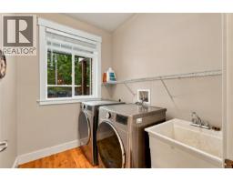 Eating area - 2995 Wild Rose Blvd, Nanoose Bay, BC V9P9E4 Photo 13