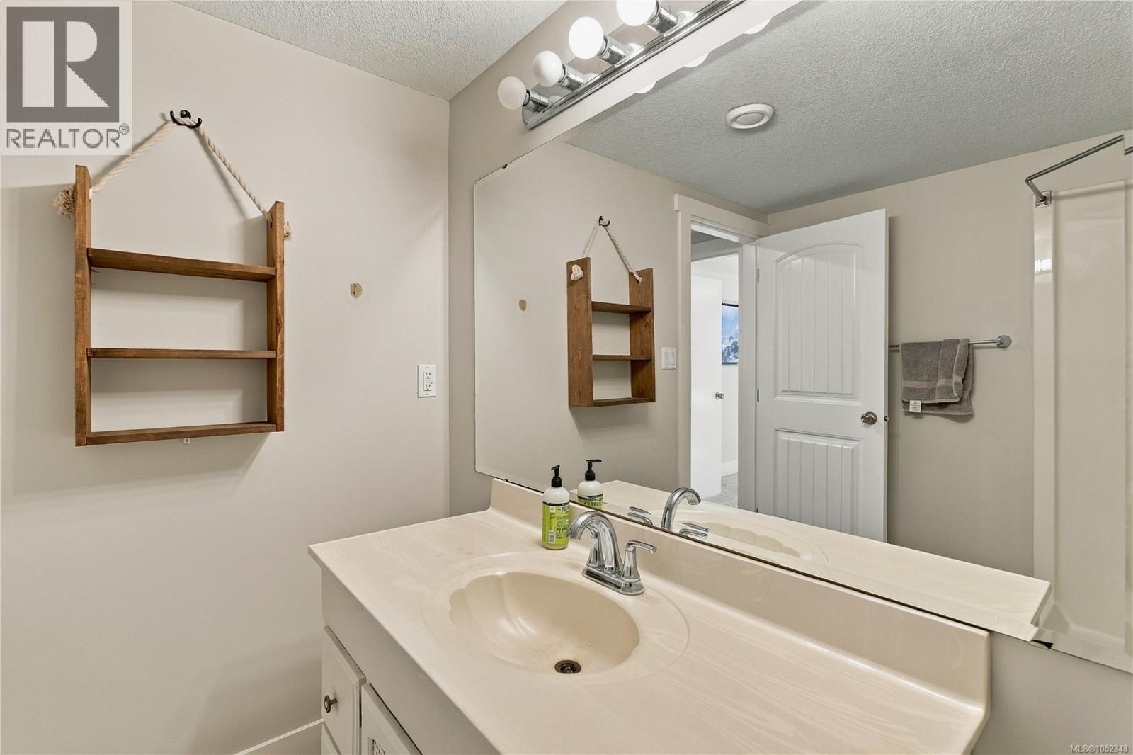 2995 Wild Rose Blvd - 24