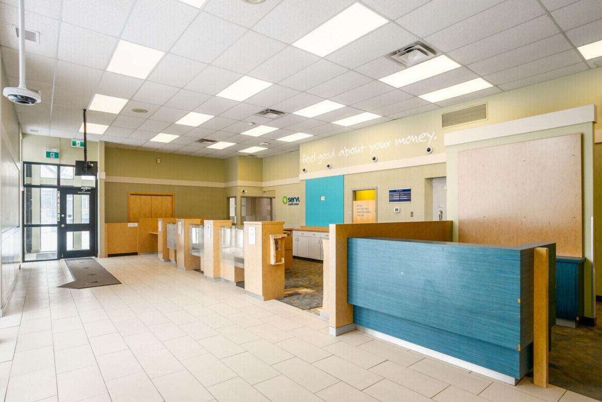 10303 107 ave NW, Edmonton — photo 13