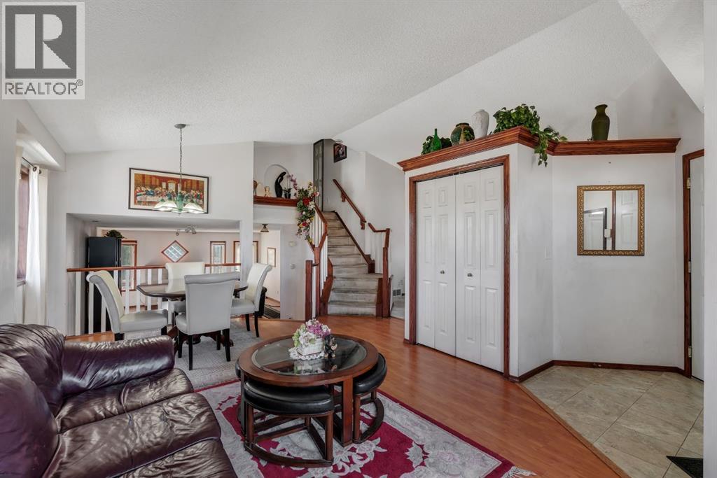 863 Applewood Drive SE photo 8
