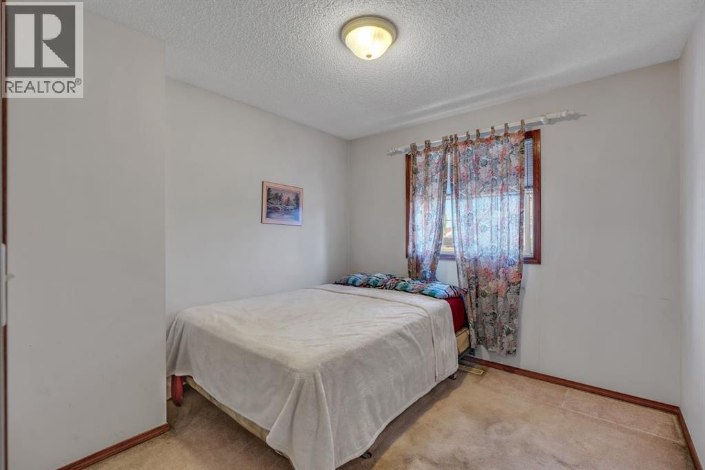 863 Applewood Drive SE photo 24