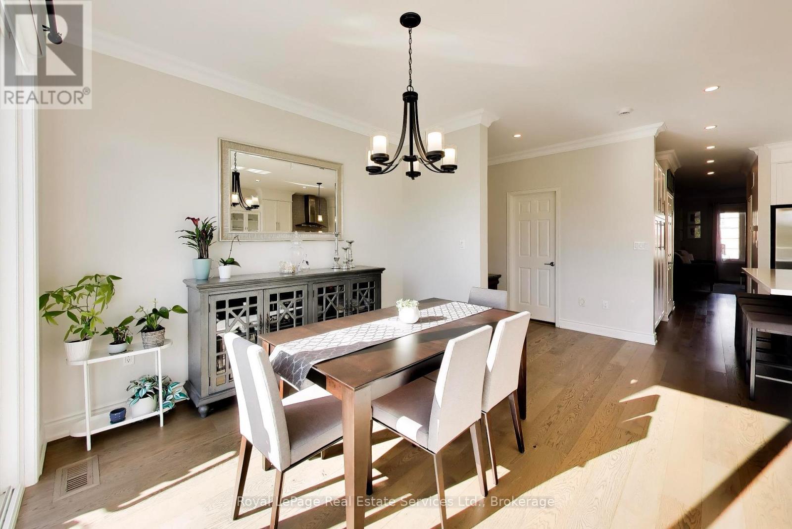 #29 4241 SARAZEN DRIVE - 10