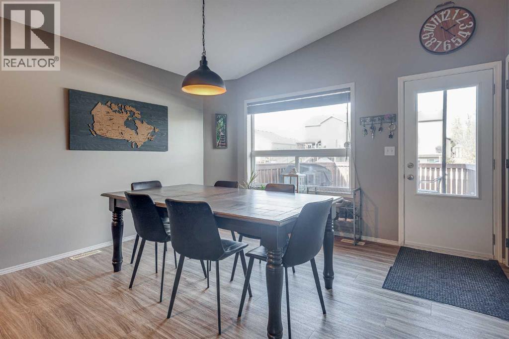 Listing photo – 51 Plumtree Crescent, Blackfalds