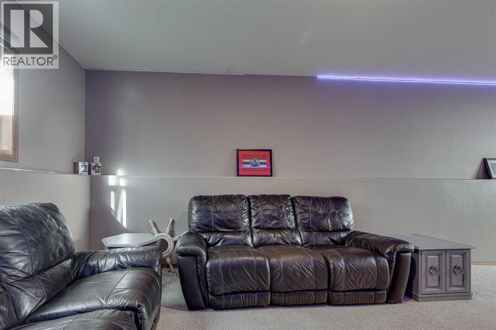 Listing photo – 51 Plumtree Crescent, Blackfalds