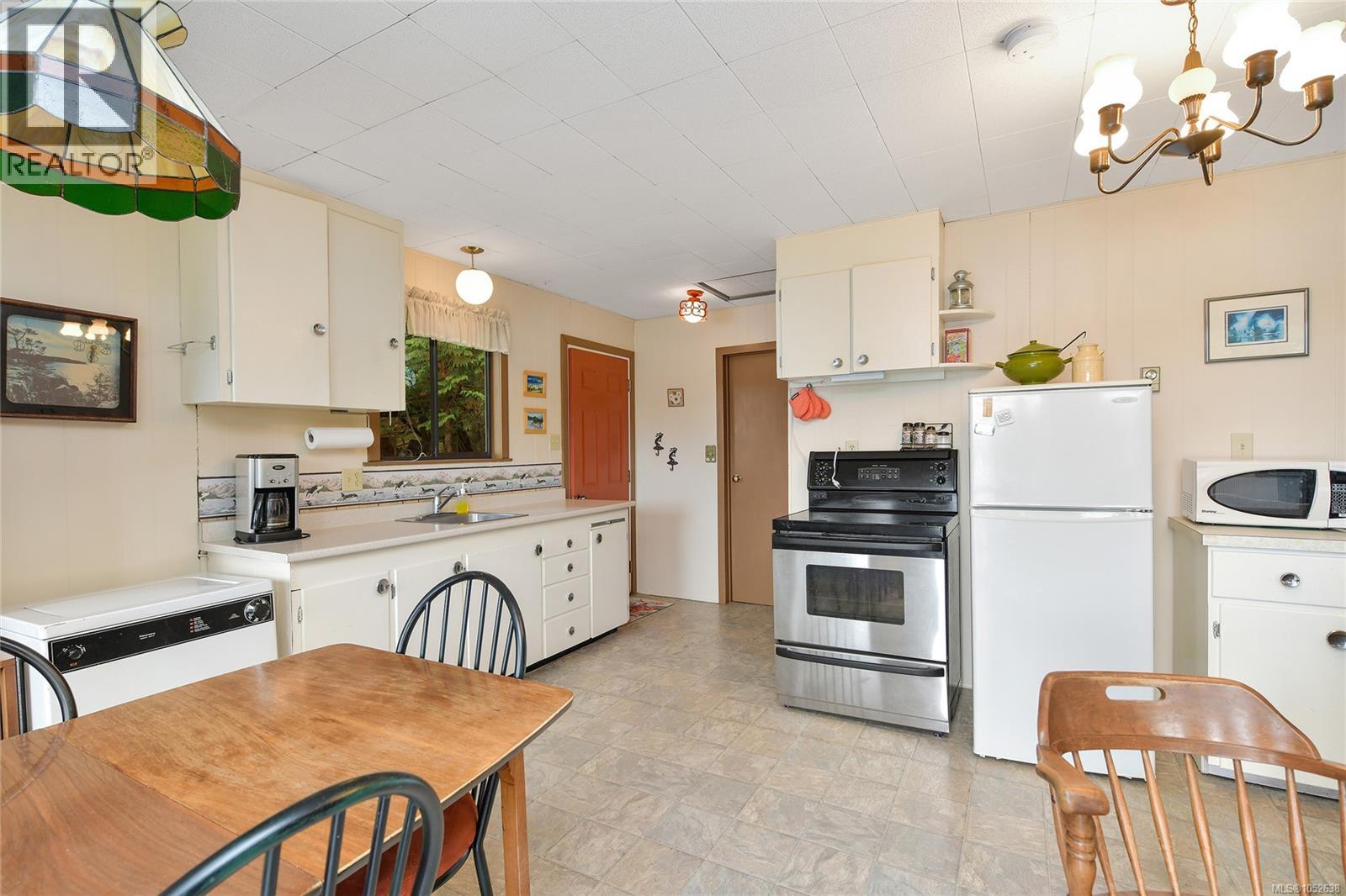  706 Horton Bay Road, Mayne Island