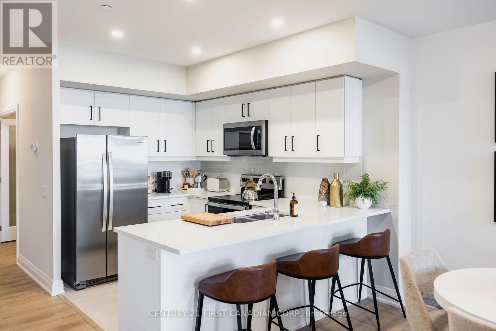 4286 King Unit 1008 photo 3