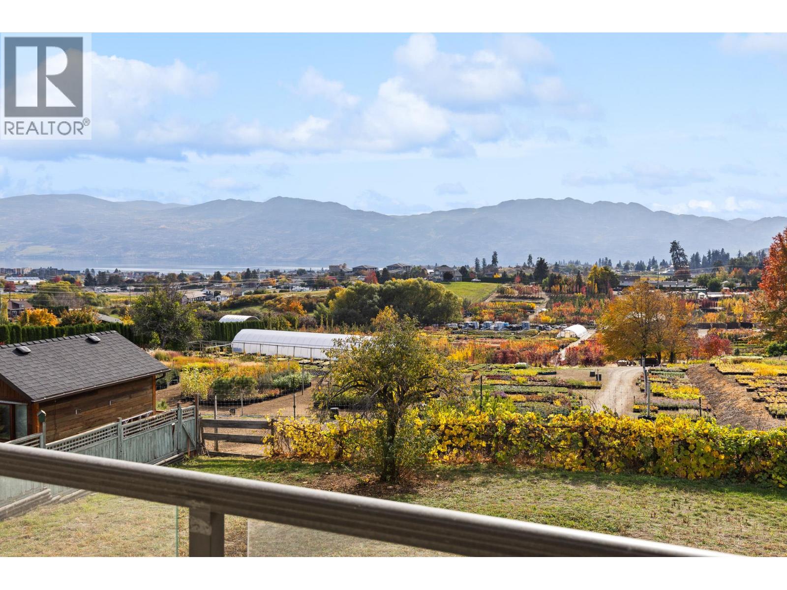  2582 Neufeld Crescent, West Kelowna